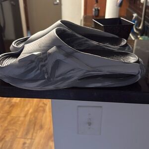 Nortiv8 sandals size 14